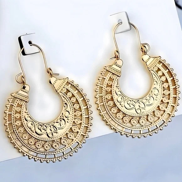 New Boho-Chic Golden Mandala Lightweight Hollow Hoop Earrings - Picture 2 of 2